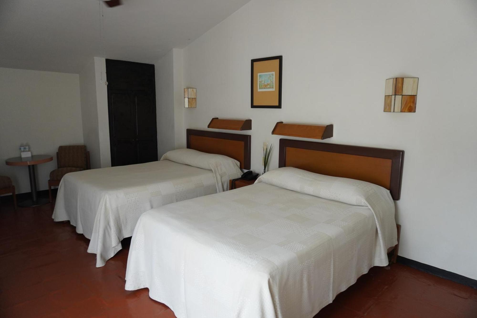 Hotel Ilebal Cuernavaca Centro - Lugar Con Encanto! Экстерьер фото